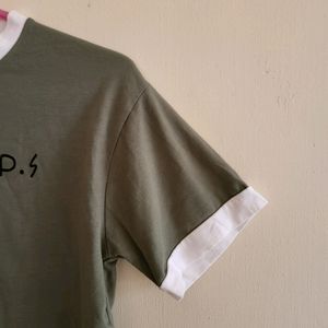 Green "FRIENDS" graphic cropped t shirt