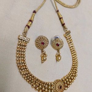 Women Necklace With Earrings Set