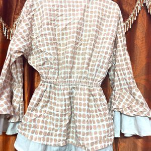 Percfect Flare Sleeves Body Top!!