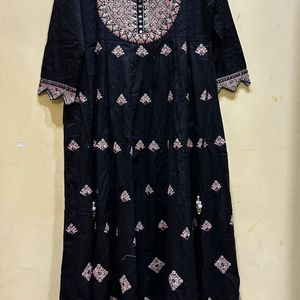 Neerus Embroidery Black Anarkali Kurta Set Size XL