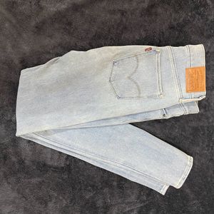 LEVI’s Skinny Jeans