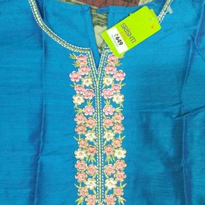 Blue 💙 Embroidered Kurta.