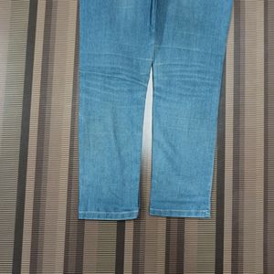 W-18 Size-32 Slim Fit Women Denim Jeans