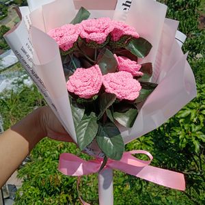 Pink Crochet Bouquet