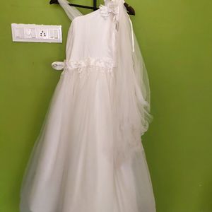 HANSIKA WHITE NET GOWN/NEW WITH TAG