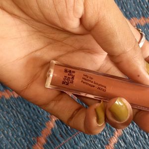 Parul Garg Lipstick