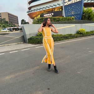 Cute Yellow Jumpsuit