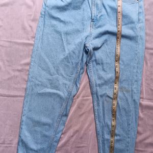 Zara Straight Fit Jeans