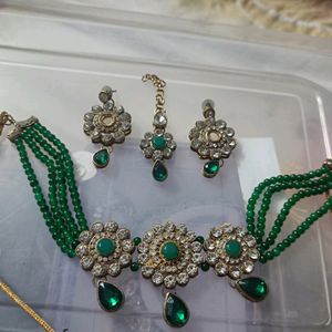 Green Stone Necklace Set