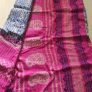 Saree Magenta With Blue Print