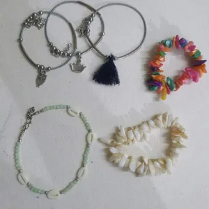 Set Of 6 Boho bracelets