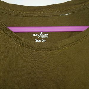 Olive Gree T Shirt With Elastic At Bottom