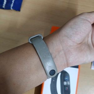 MI Smart Band 5