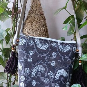 Esthetic Sling Bag