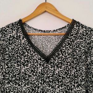 Lace Neck Printed Top