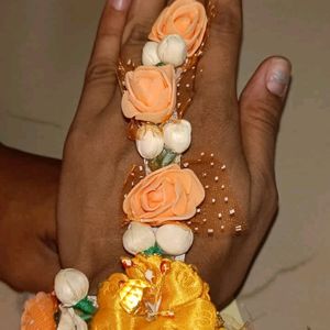 Floral Bracelet With Ring (Pocho)