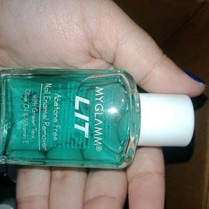 Brand New Myglamm Nail Polish Remover