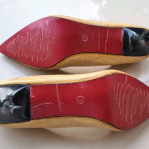 Lolo Closed Stilettos for Women