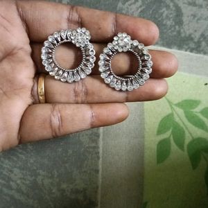 Earings