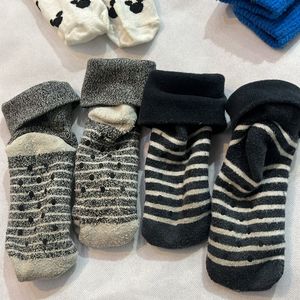 Combo Of Socks And Gloves For Toddlers