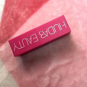 Huda Beauty Pink Lipstick