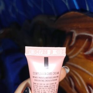 Lakme 9 to 5 CC Cream