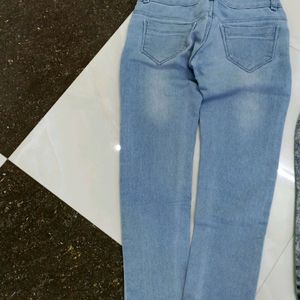 4 Button Jeans