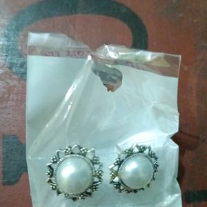 Earing Tops