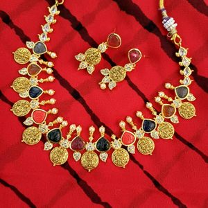 Gold Finish Temple Jewellery Set