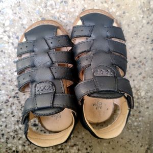 Boys And Girls  Footwear 20 Size