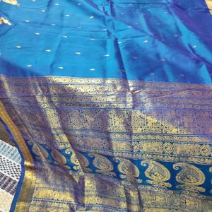 Dual Shade Pure Apoorva Pattu Silk Saree