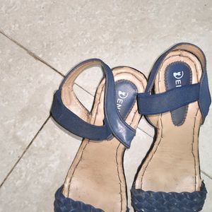 Sandal