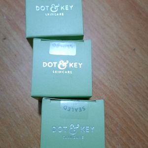 Combo Of Dot &Key Cica Calming OilFree Moisturizer