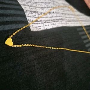 Gold  Hearth  Shape Necklace