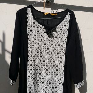 Black Kurti