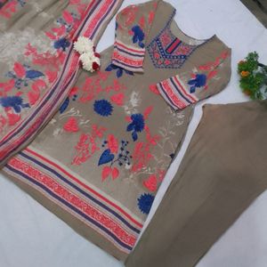 Pakistani Suit Set