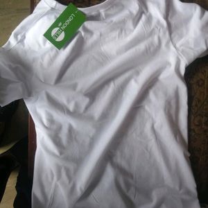 men white T-shirt