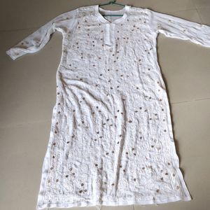 Chikankari Kurta With Gota Embellishments