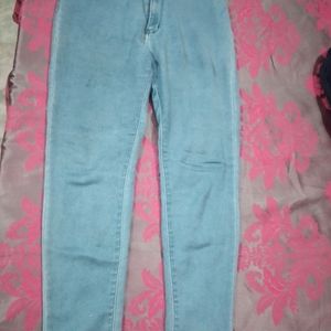 New Unused Skinny Jeans For Women