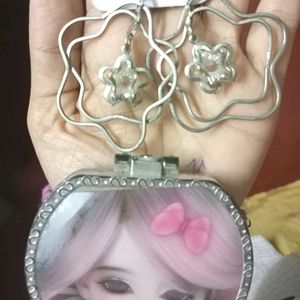 1pcs Stylish Earring And 1 Compact Mirror