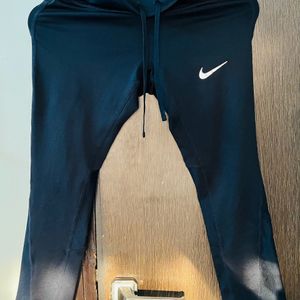 Nike Cropped Dry Fit Leggings