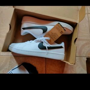 Nike Shoes White Quality