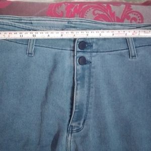 New Unused Skinny Jeans For Women