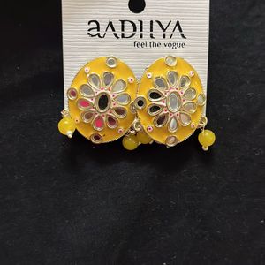 Yellow Studs