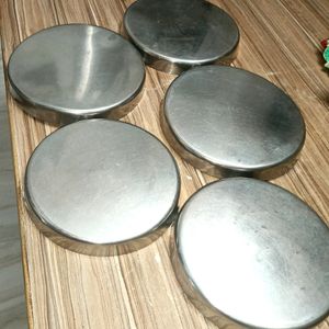 Thali( 3 Big And 2 Small)