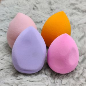 8 MAKE-UP SPONGES