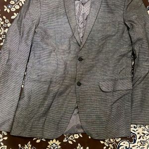 Blazer suit..can fit size M
