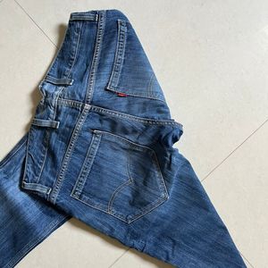 Levi’s Men Straight Fit Denim Waist 30