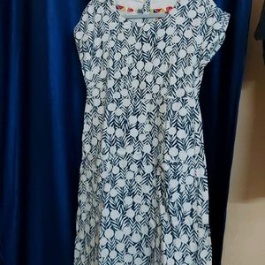 Beautiful One Piece Dress In Good Condition.