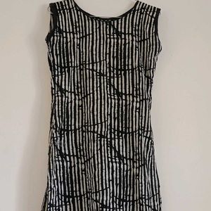 Black N White Cotton Kurti